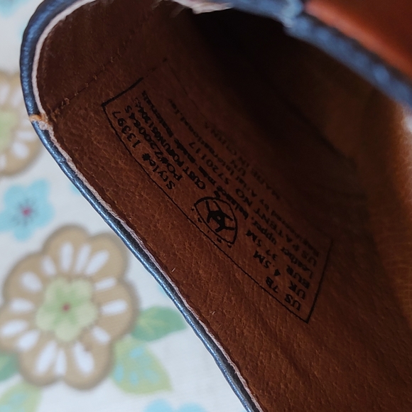 Ariat vintage leather mules size 7 unworn condition - Picture 10 of 10